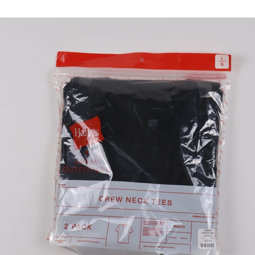 Hanes Urban Outfitters Crew Neck Tees Black Solid Large NWT 2 Pack